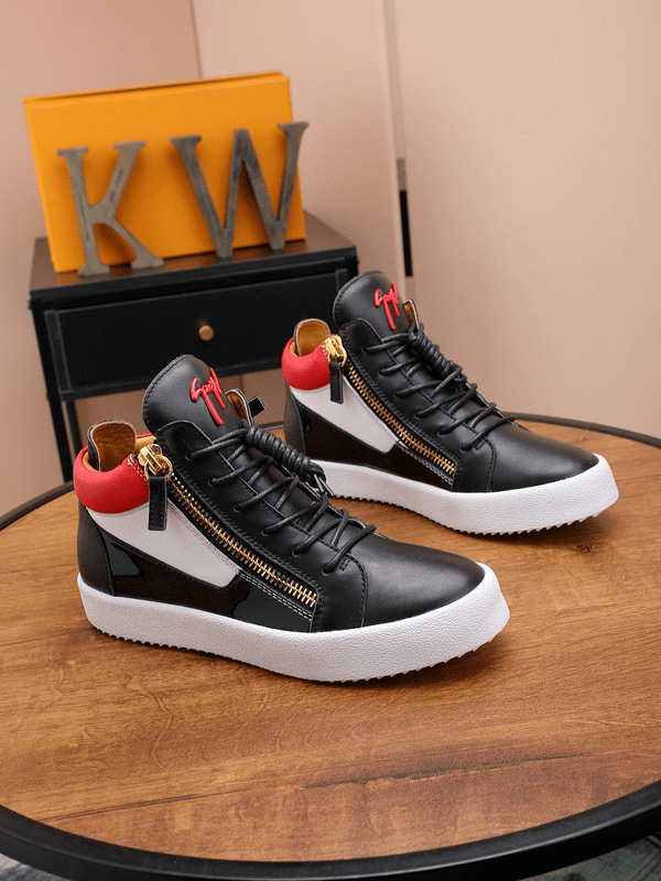 Giuseppe Zanotti Félmagas 